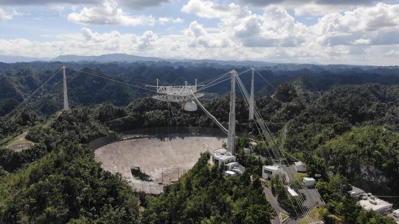 Haz clic en la imagen para ampliar  Nombre:	Arecibo Roto.jpg Vitas:	2 Tamaño:	71,8 KB ID:	352474